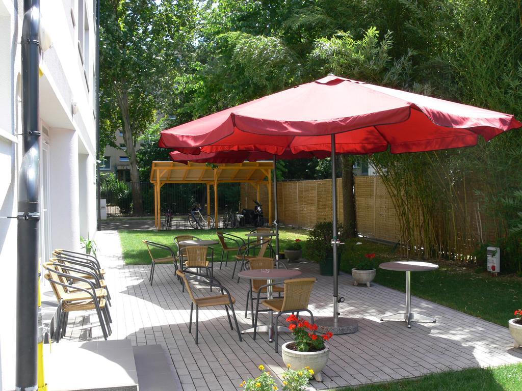 Lotus Hotel Szeged Ngoại thất bức ảnh